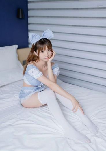 花吃了那女孩