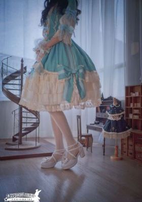 老头猛挺进王进霞的体内